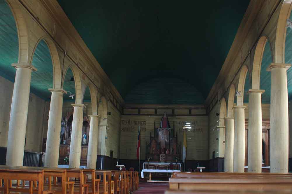 56 - Chile - isla de Chiloe, Dalcahue, iglesia de Nuestra Sra. de los Dolores, interior